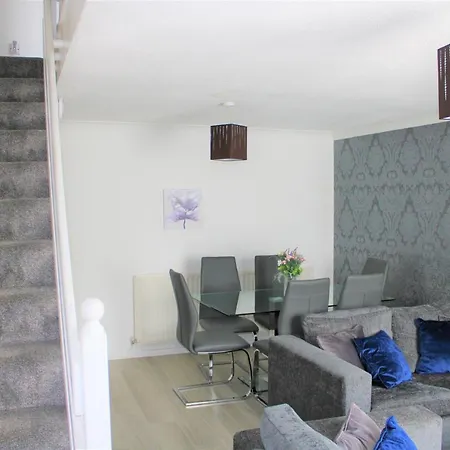 Homely And Budget Friendly 3 Bed House Sleeps 6 Free Parking! Milton Keynes Exterior photo