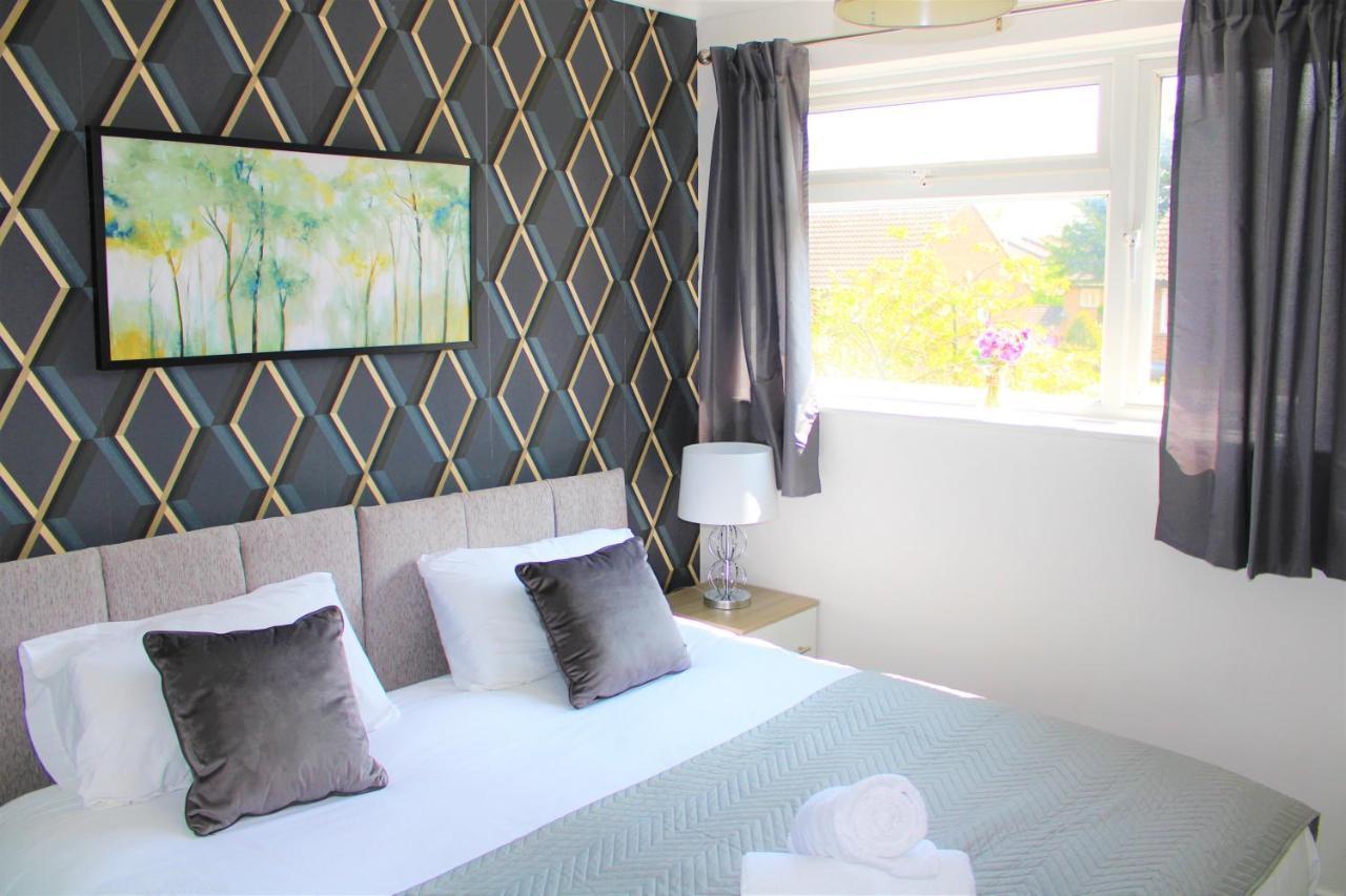 Дом отдыха Homely And Budget Friendly 3 Bed House Sleeps 6 Free Parking! *