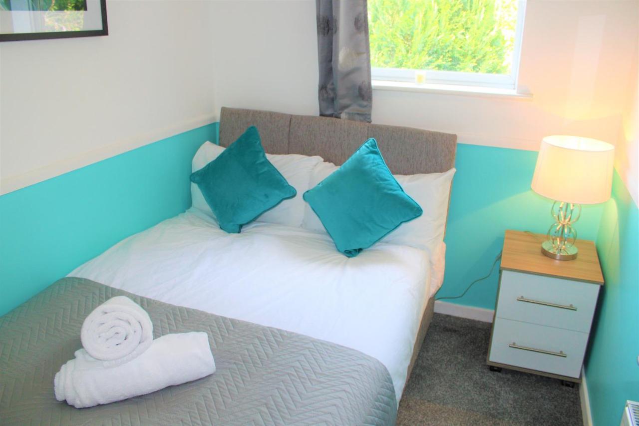 Дом отдыха Homely And Budget Friendly 3 Bed House Sleeps 6 Free Parking! Милтон-Кейнс