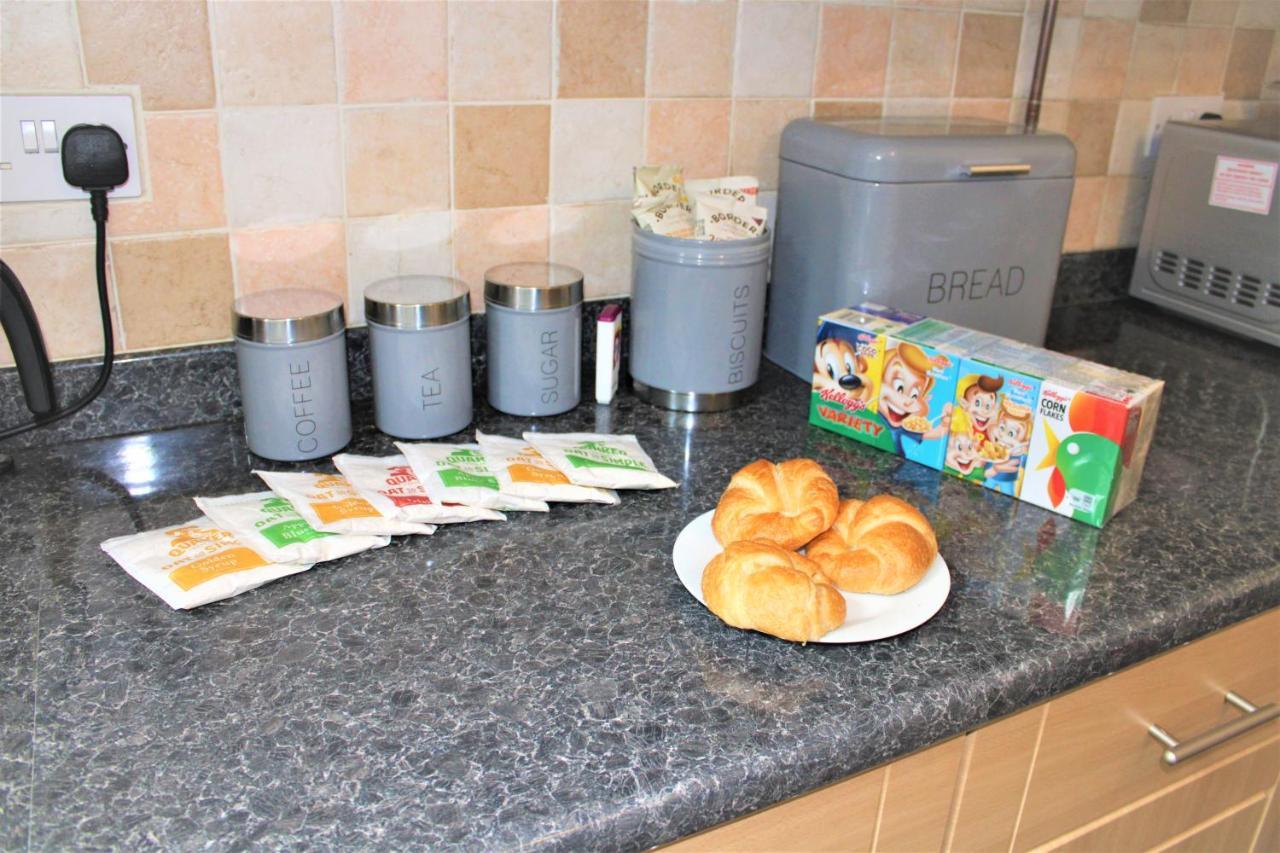 Homely And Budget Friendly 3 Bed House Sleeps 6 Free Parking! Дом отдыха Милтон-Кейнс